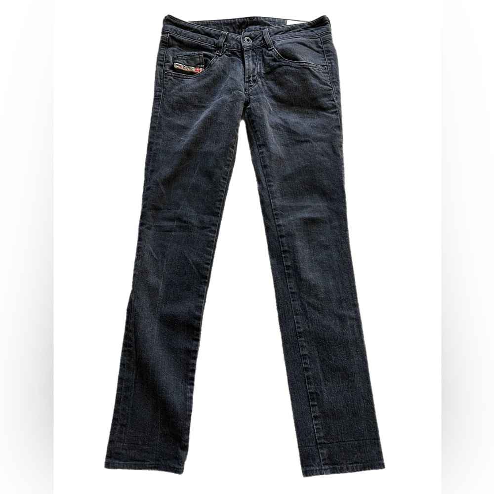 Diesel Italy Clush skinny jeans measured size 28””x 28”